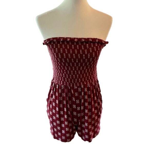⭐️ Ann Taylor Loft Beach Print Cute Summer Strapless‎ Smocked Romper Size Small - Picture 2 of 5